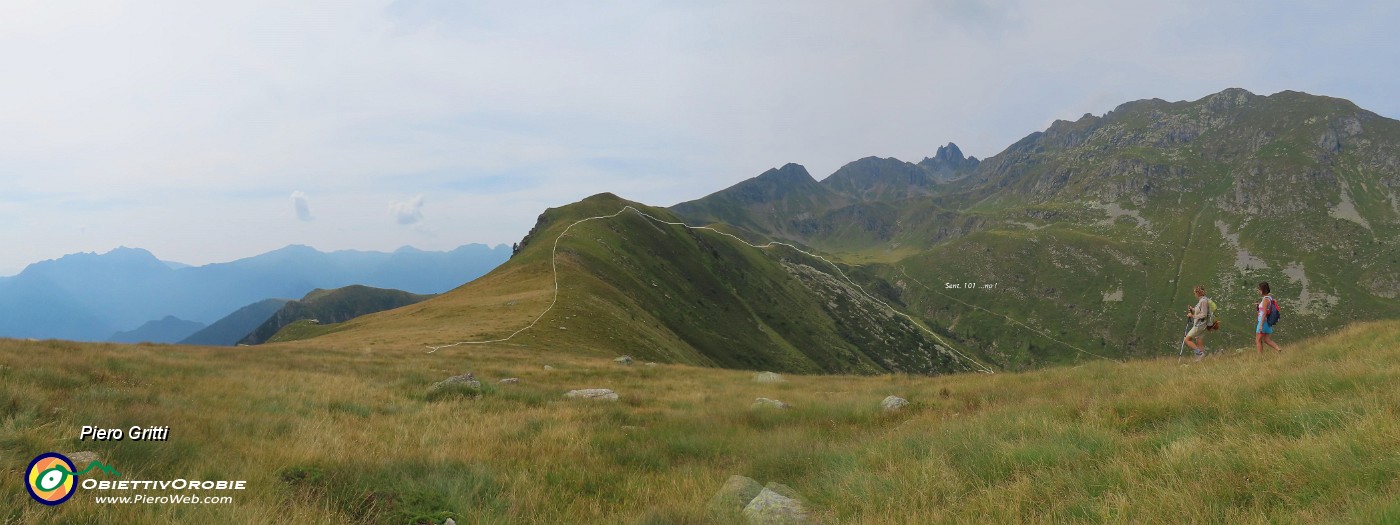 57 Ed ora facciamo questo percorso per poi scendere la Valle di Ponteranica ma non dal sent. 101.jpg